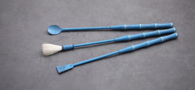 Luxury Kit Cobre Azul Brillante con Dorados Incluye Ceniza Blanca (60g) e Incienso (60g)