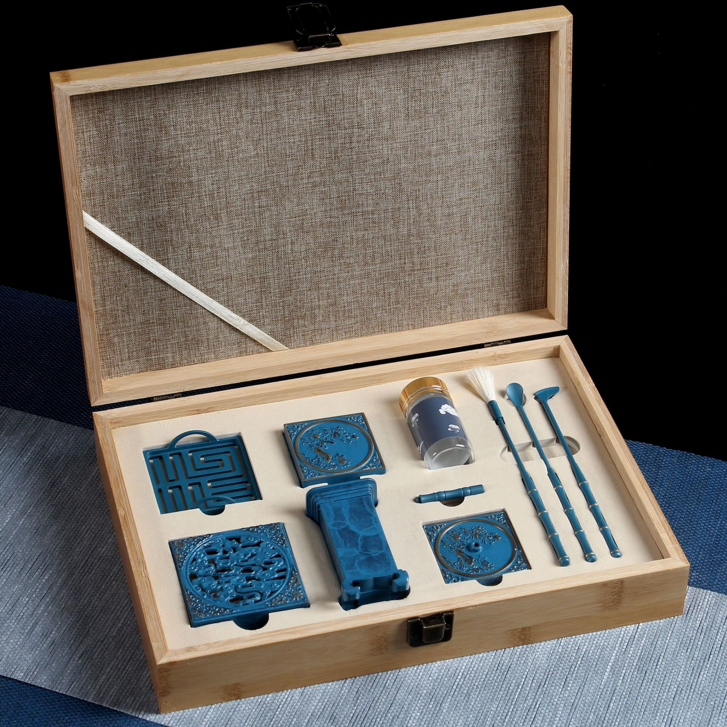 Luxury Blue Copper Kit Wooden Case Includes White Ash (60g) and Incense (60g)