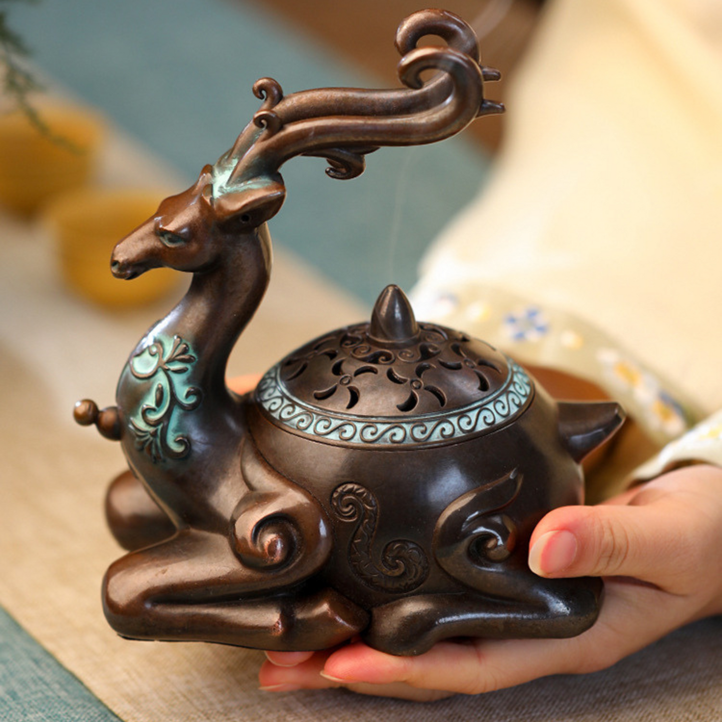 Exclusive Deer Incense Burner Blue Details